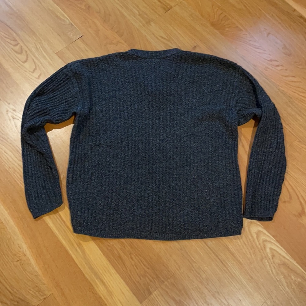 Northeast Outfitters Large Grey Men’s Sweater - Picture 2 of 11
